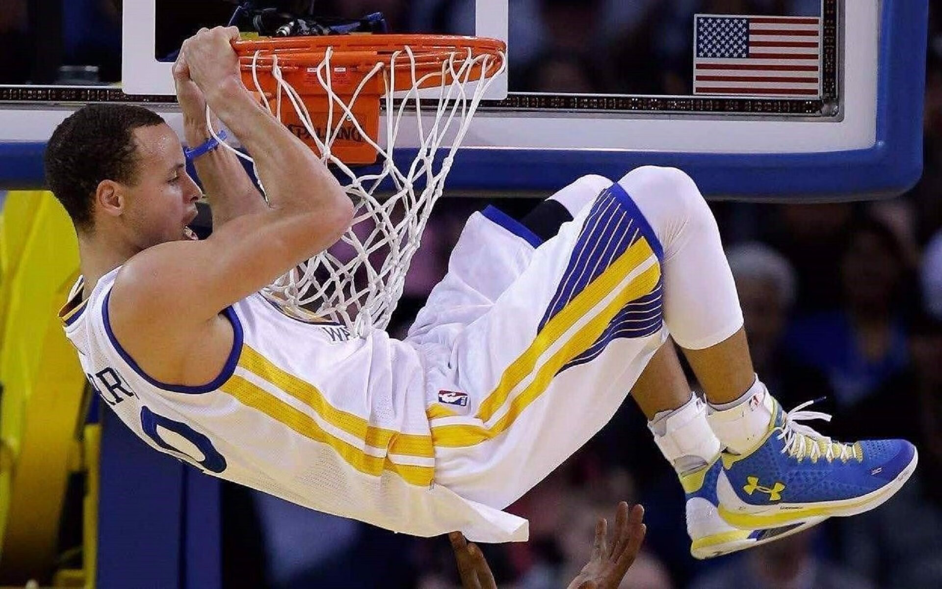 九游下载-NBA东部决赛G5，塔图姆砍下44分率绿军拿下赛点，nba东部决赛赛程赛制